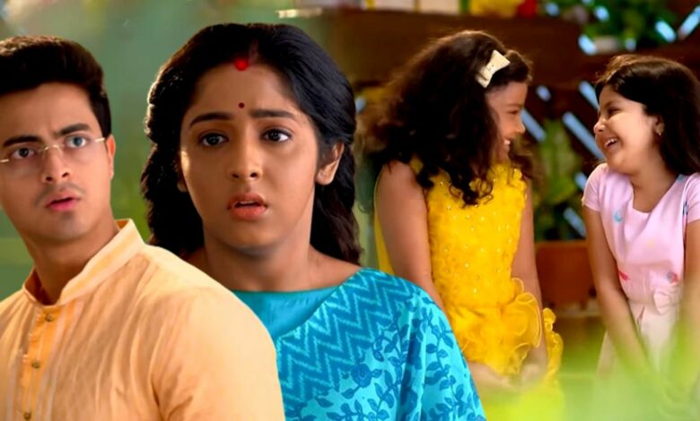 deepa knows sona also her daughter in anurager chhowa